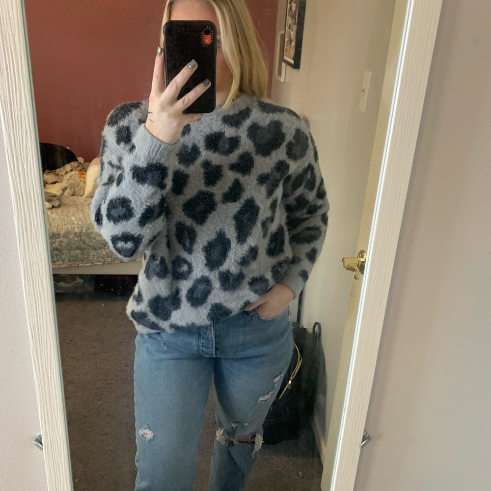 Cheetah print textured sweater